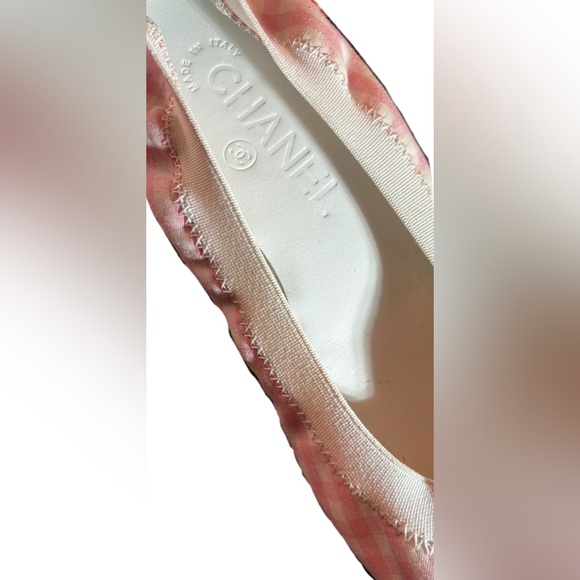 CHANEL Ballerines Light Pink Fabric White Leather Trim Flats EU 35.5 US 5 - Picture 3 of 11